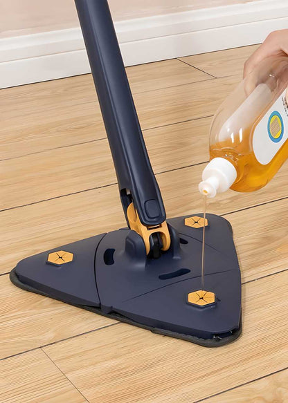 Flexible squeezing triangle cleaning mop